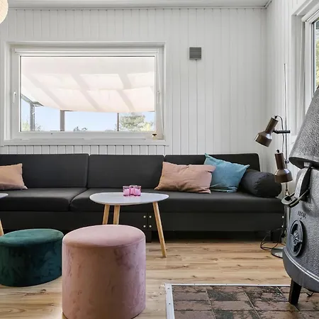 Gemütliches Haus Mit 3 Schlafzimmern In
